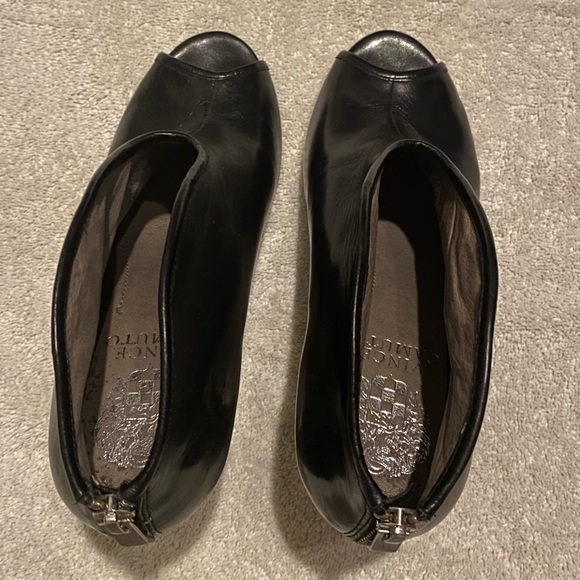 Vince Camuto black open-toe bootie - Picture 3 of 6